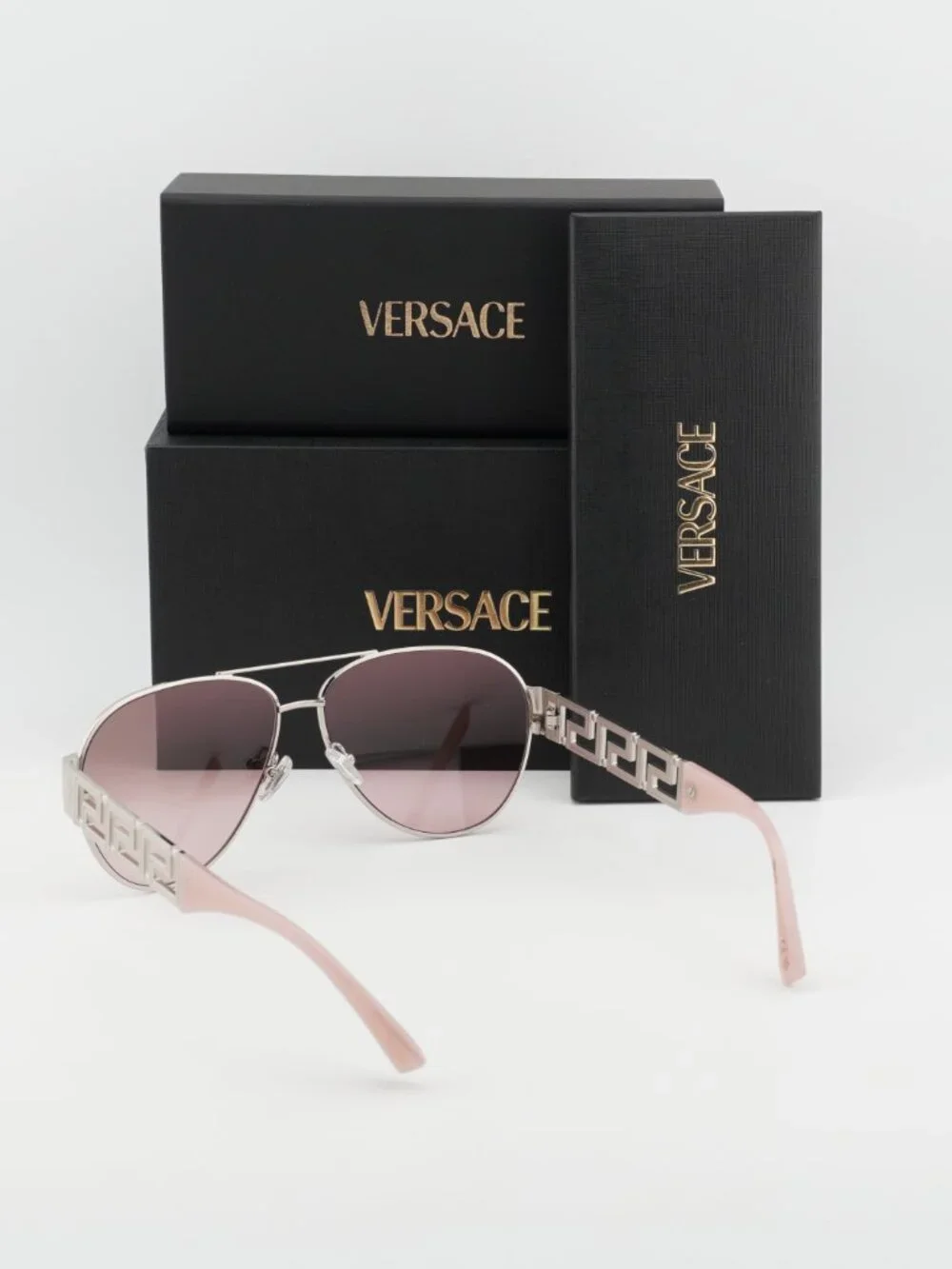 Versace model ve2289